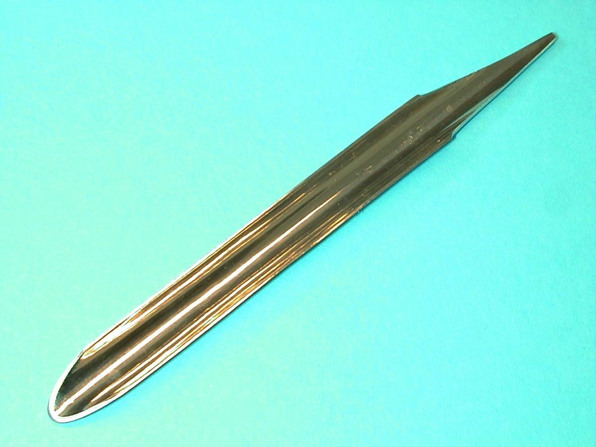 Hollow Gouge - Plaster Chisels - Hand tools - Catalogue